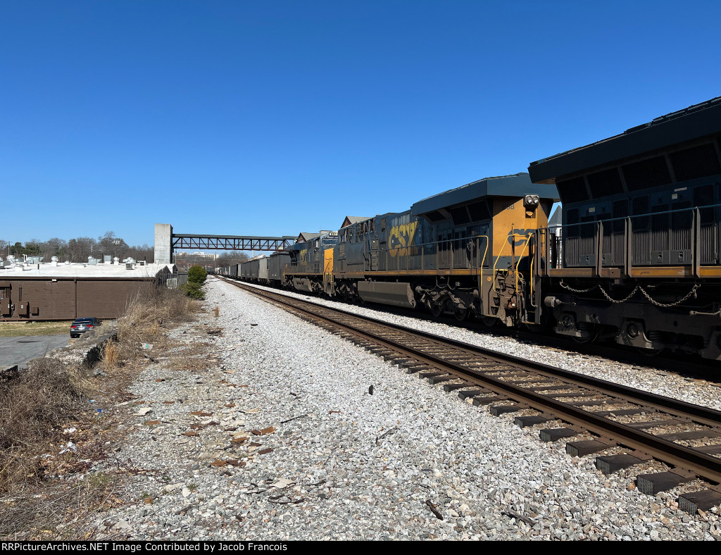 CSX 898